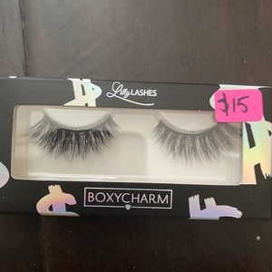 Lilly lashes from boxycharm